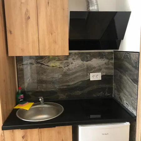 Ξενοδοχείο με διαμερίσματα Grand Star Edipsos 3*