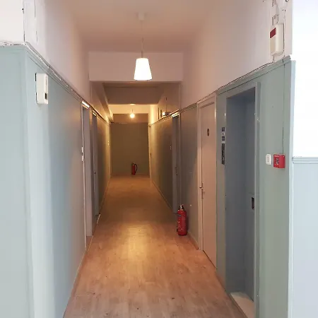 Ξενοδοχείο με διαμερίσματα Grand Star Edipsos